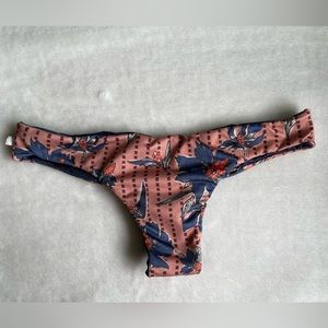 Reversable Ruched Bikini Bottom (Blue Floral Print)